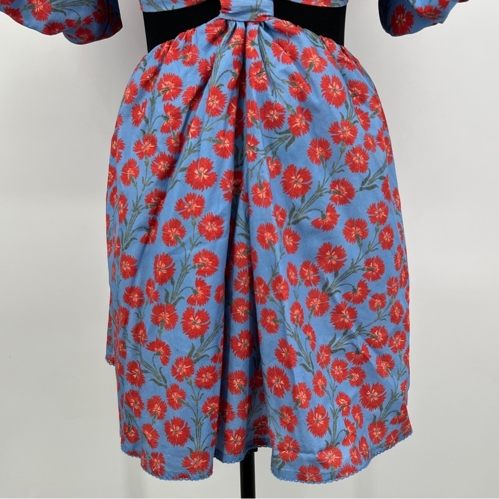 Agua Bendita Red and Blue Floral Dress
Agua by Agua Bendita Cutout Dress
Small - Picture 3 of 9